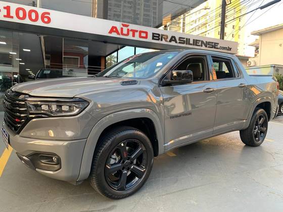 RAM RAMPAGE 2.0 HURRICANE 4 TURBO GASOLINA R/T 4X4 AUTOMÁTICO